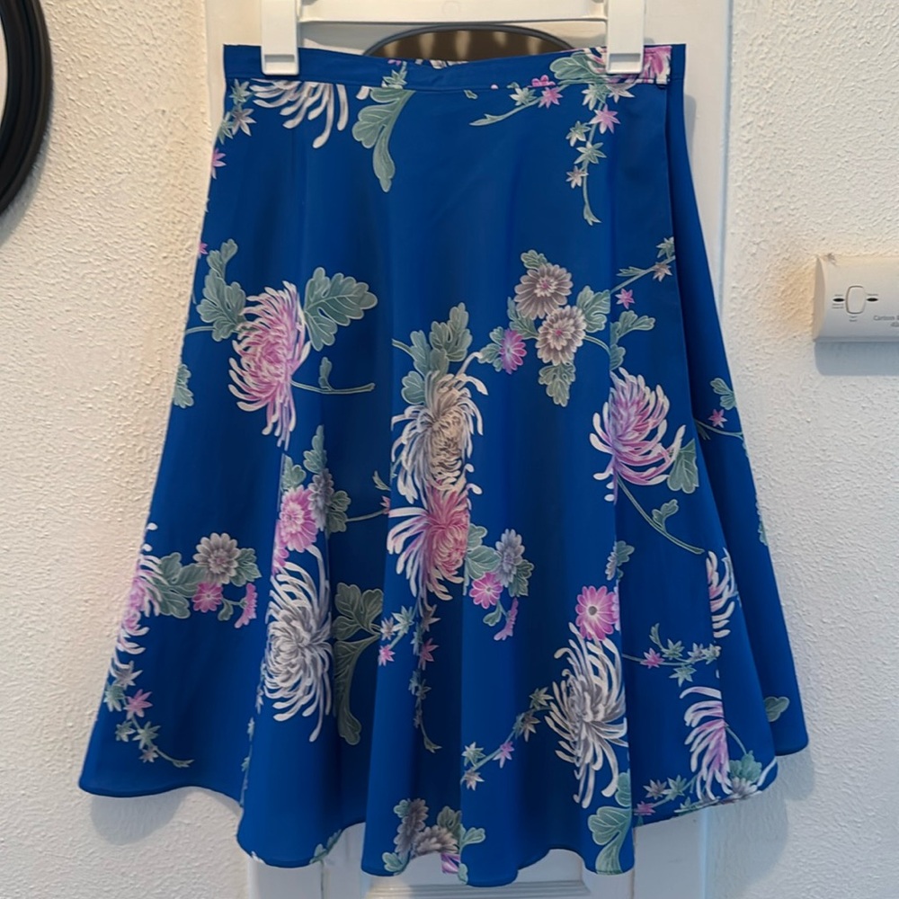 Chrysanthemum Wrap Skirt - Blue green and lavender 1970s 1980s vintage retro